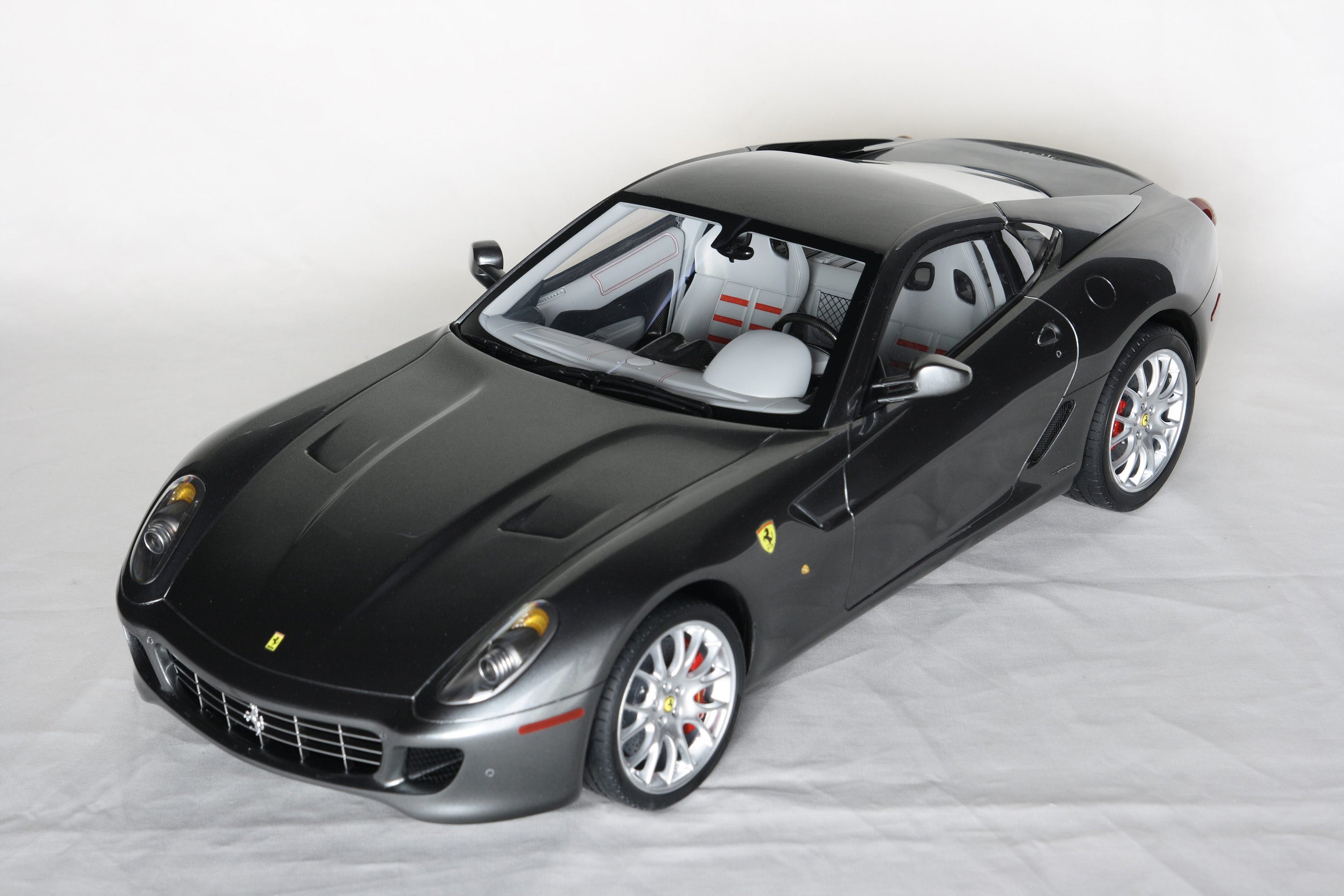 Ferrari 599 - Tailor Made