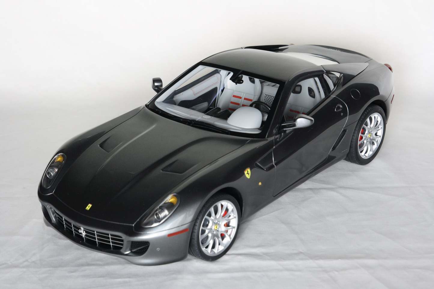 Ferrari 599 - Tailor Made