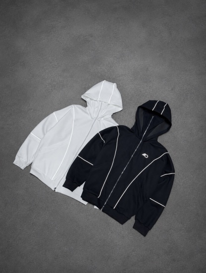 REFLECTIVE-STRIP MASK HOODIE