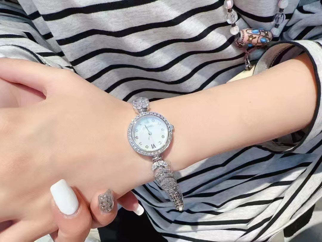 CHAN* 24 new bracelet watch