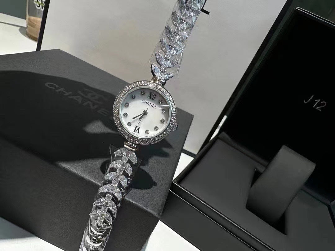 CHAN* 24 new bracelet watch