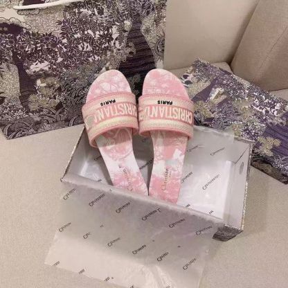 New letter embroidered fashion slippers