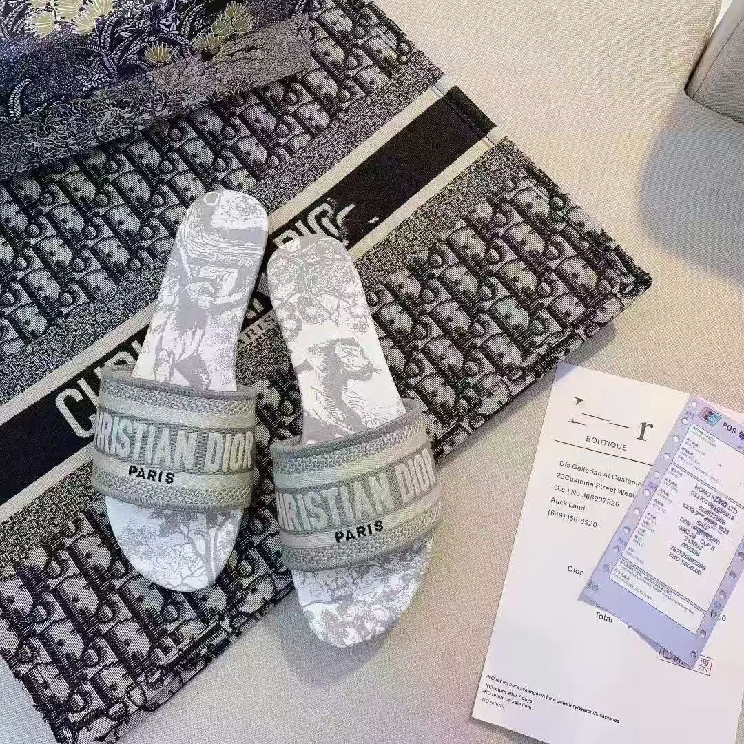 New letter embroidered fashion slippers