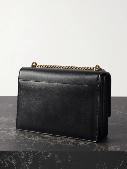 New stylish and versatile chain bag