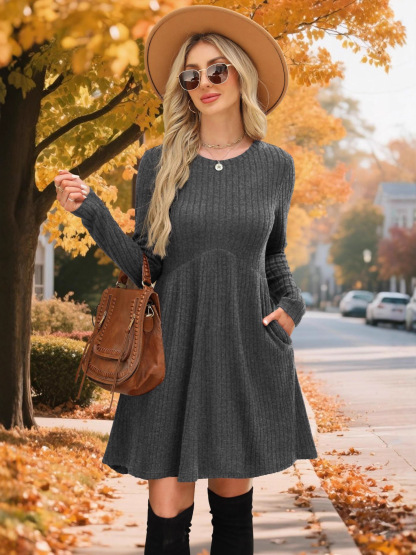 Round-neck, belted dress