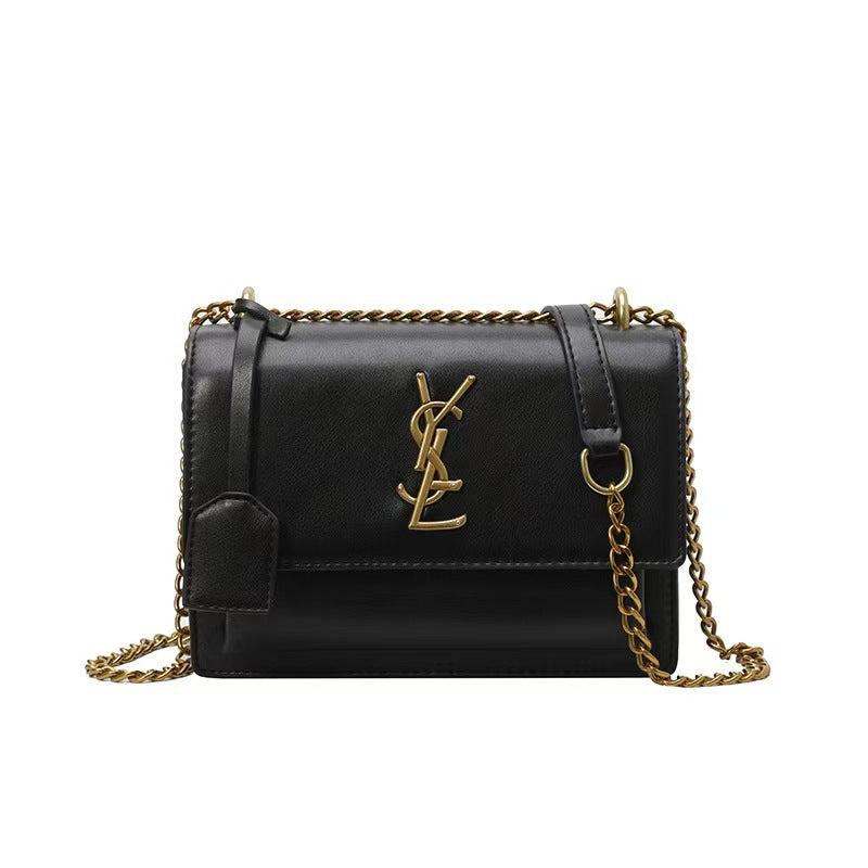 New stylish and versatile chain bag