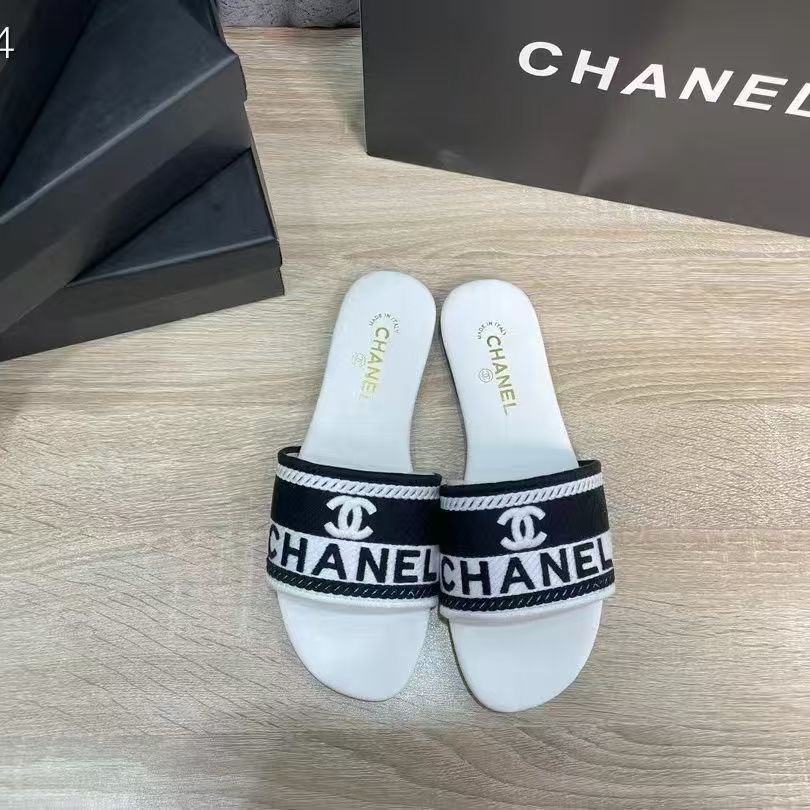 Letter Embroidery Fashion Beach Sandals