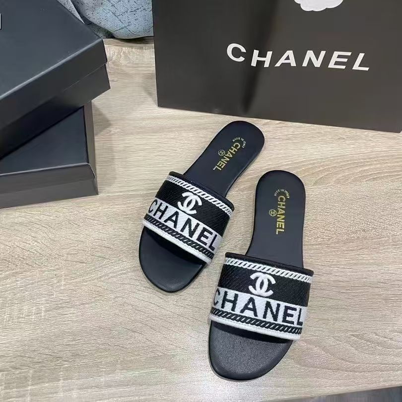 Letter Embroidery Fashion Beach Sandals