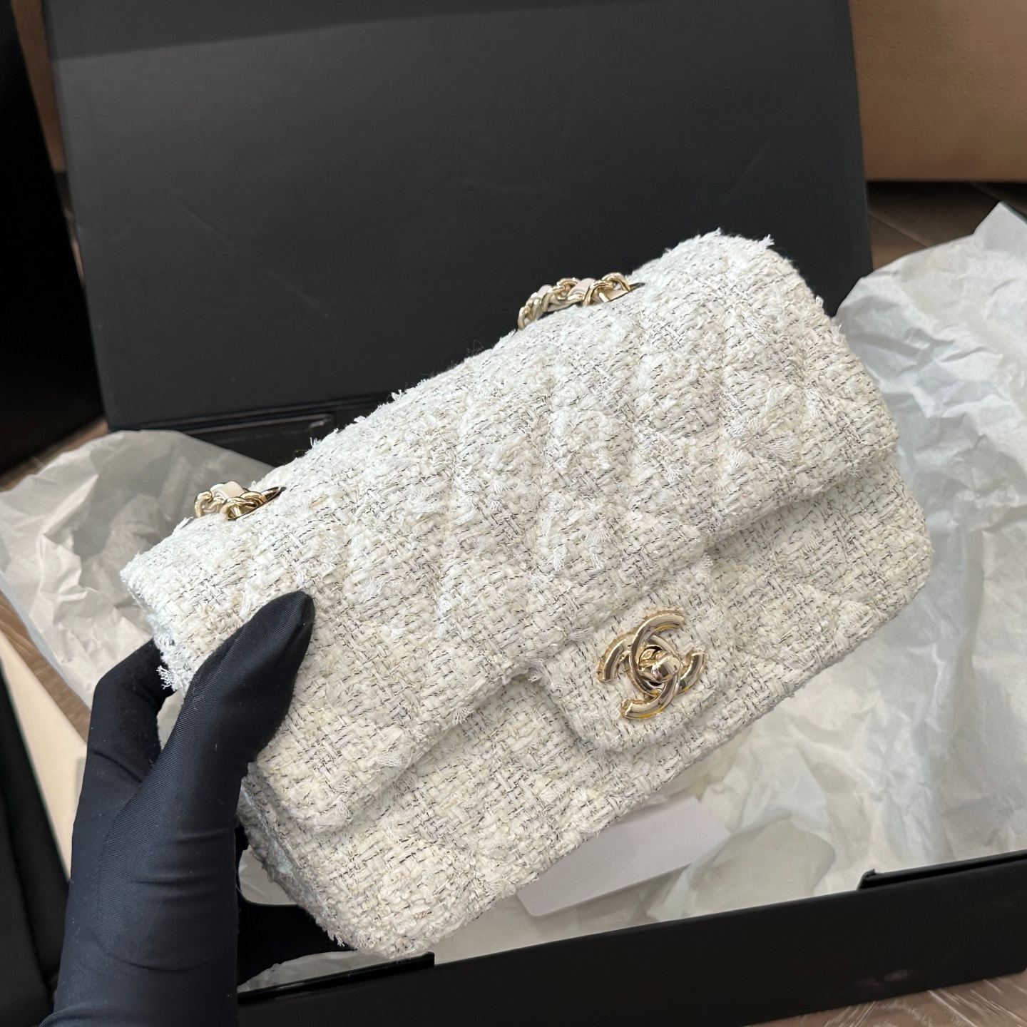 Woolen tweed handbag in Chanel style