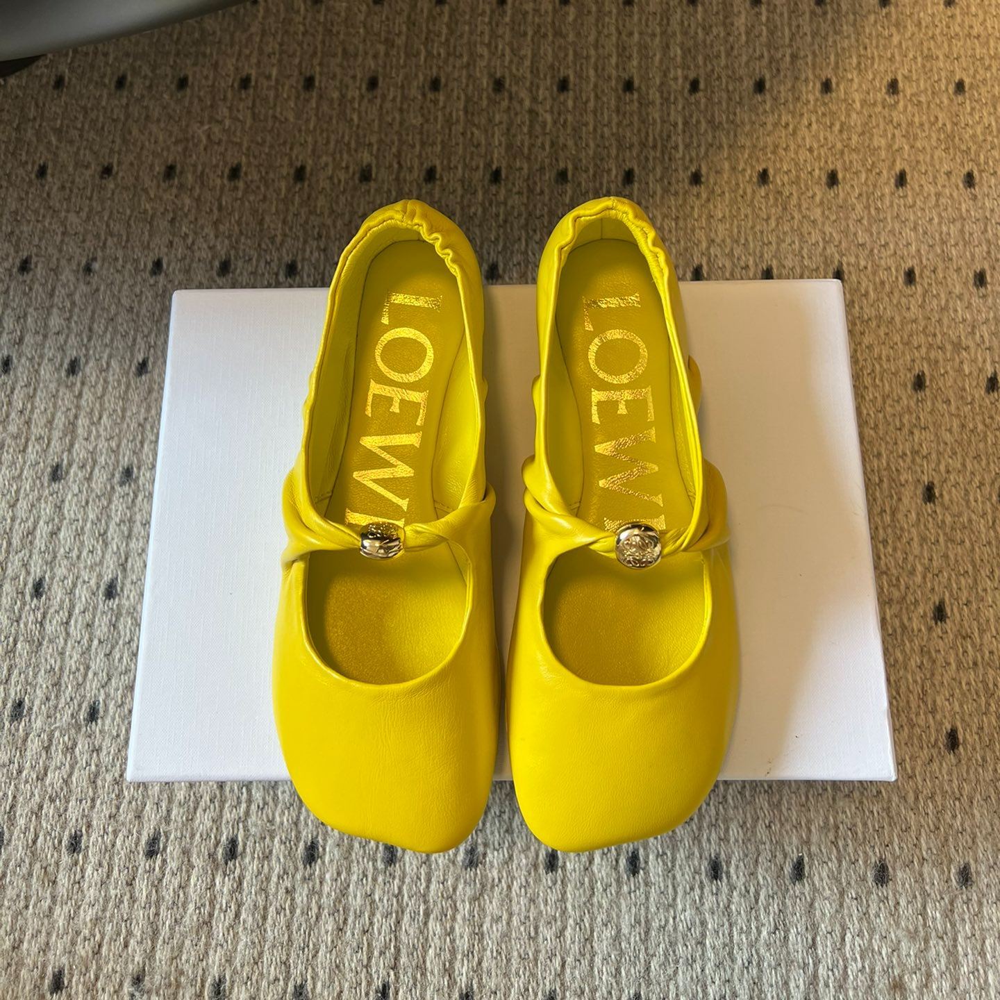 Ultra-soft flat shoes