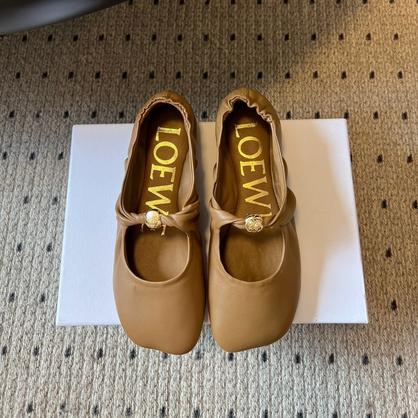 Ultra-soft flat shoes