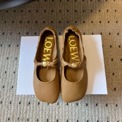 Ultra-soft flat shoes