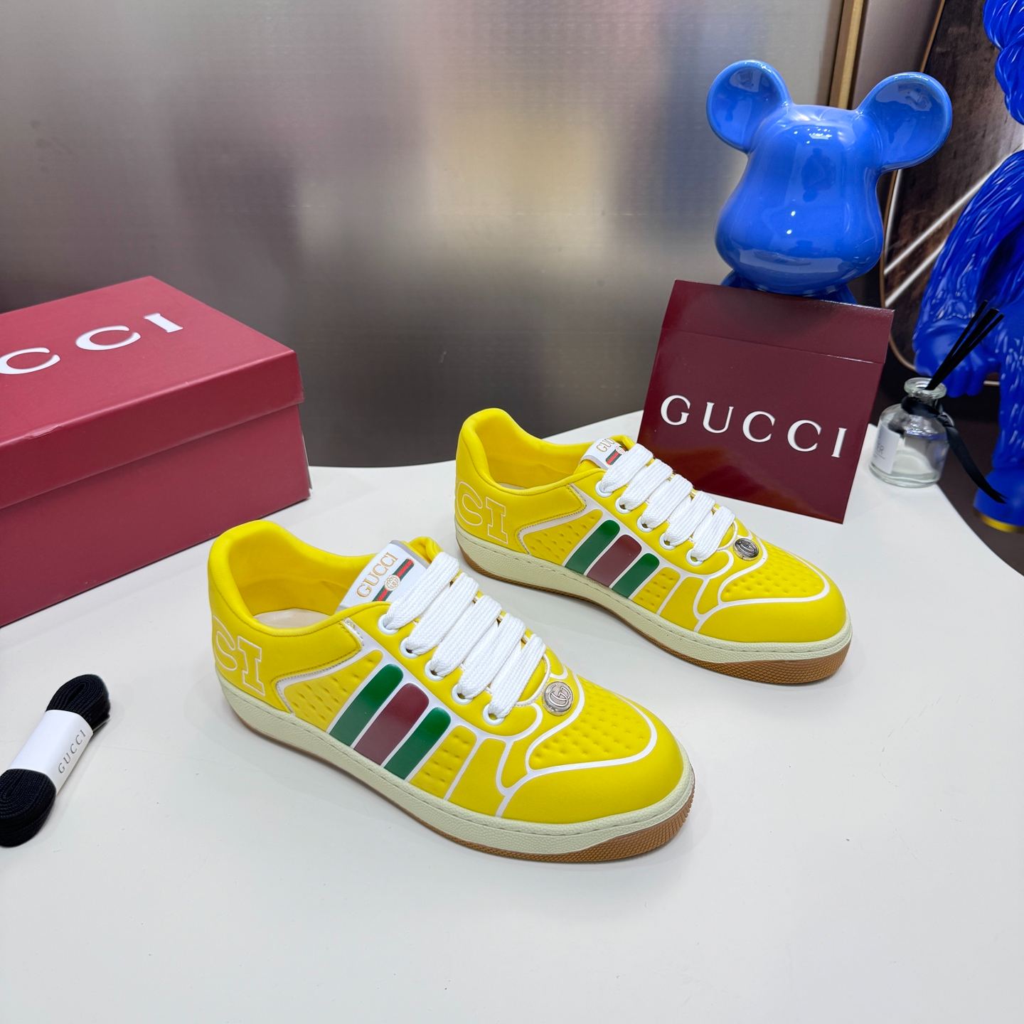 Distressed casual sneakers