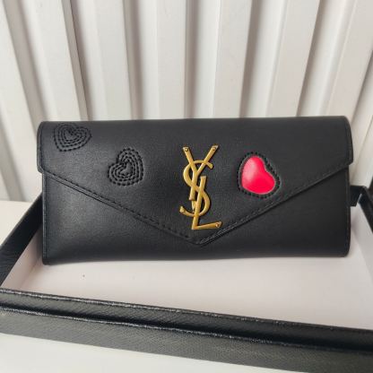 High-end luxury clutch bag
