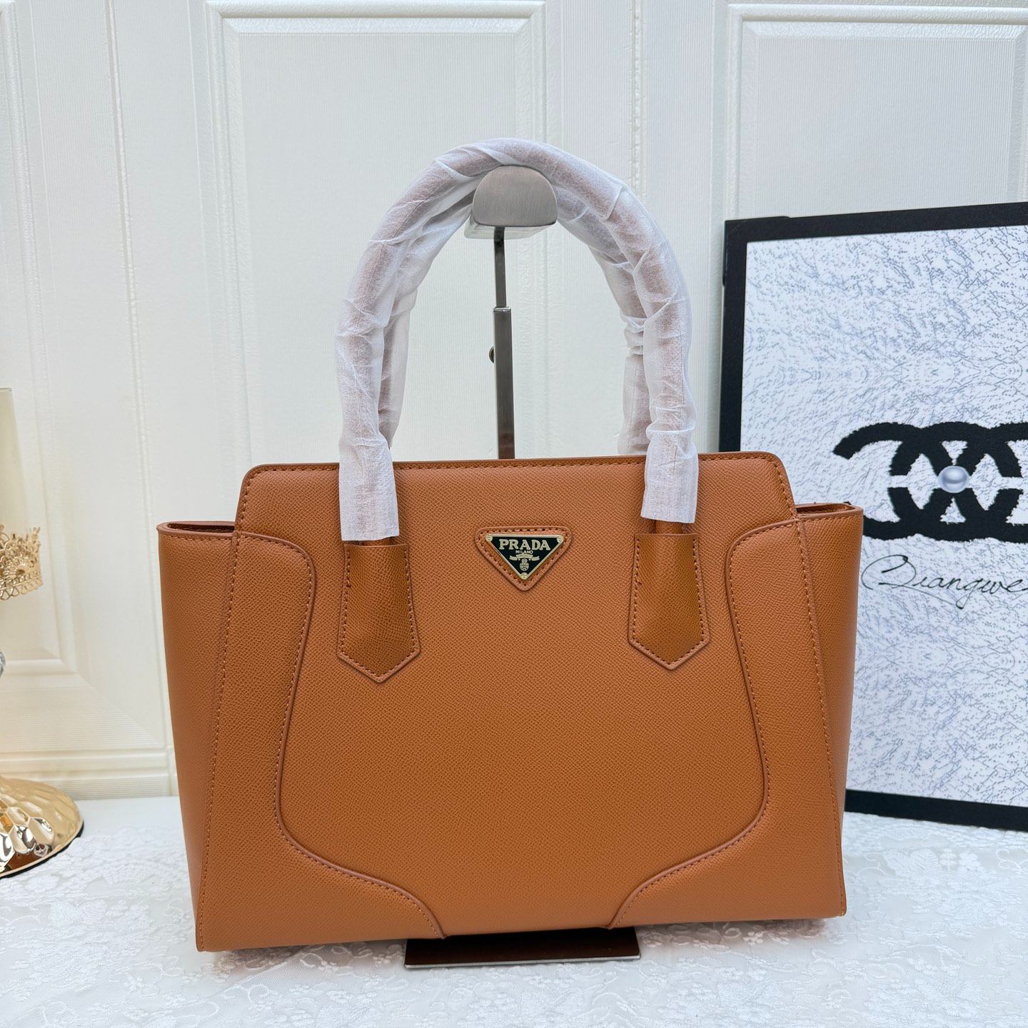 New versatile large-capacity tote bag