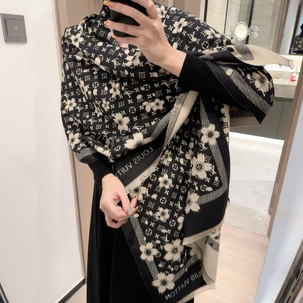 Cherry blossom pattern square scarf