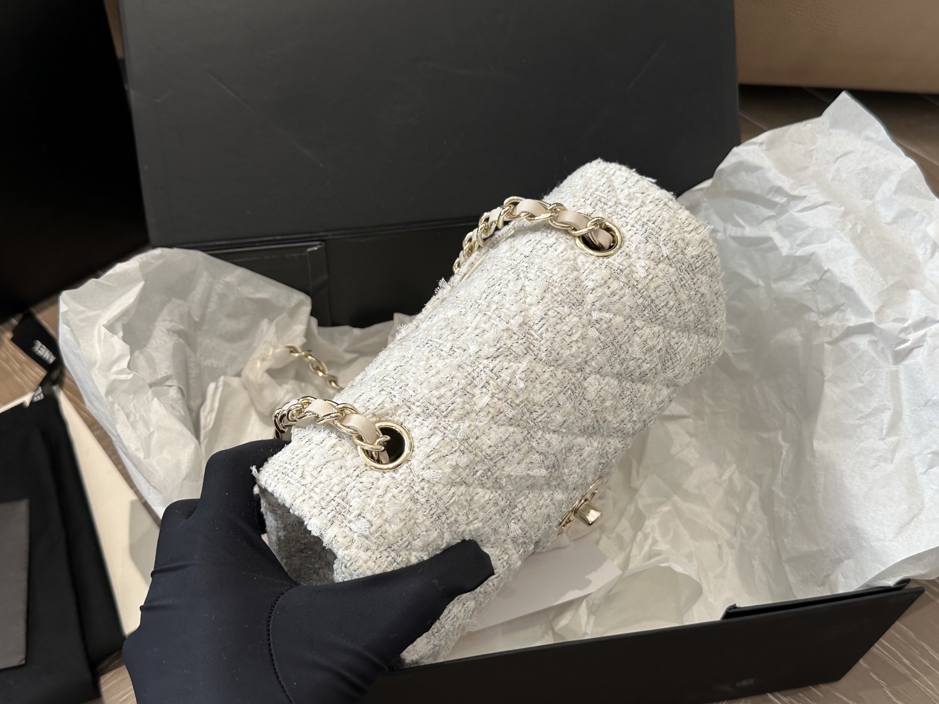 Woolen tweed handbag in Chanel style