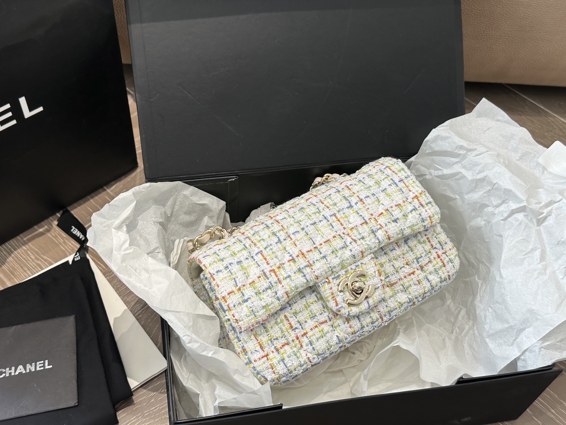 Woolen tweed handbag in Chanel style