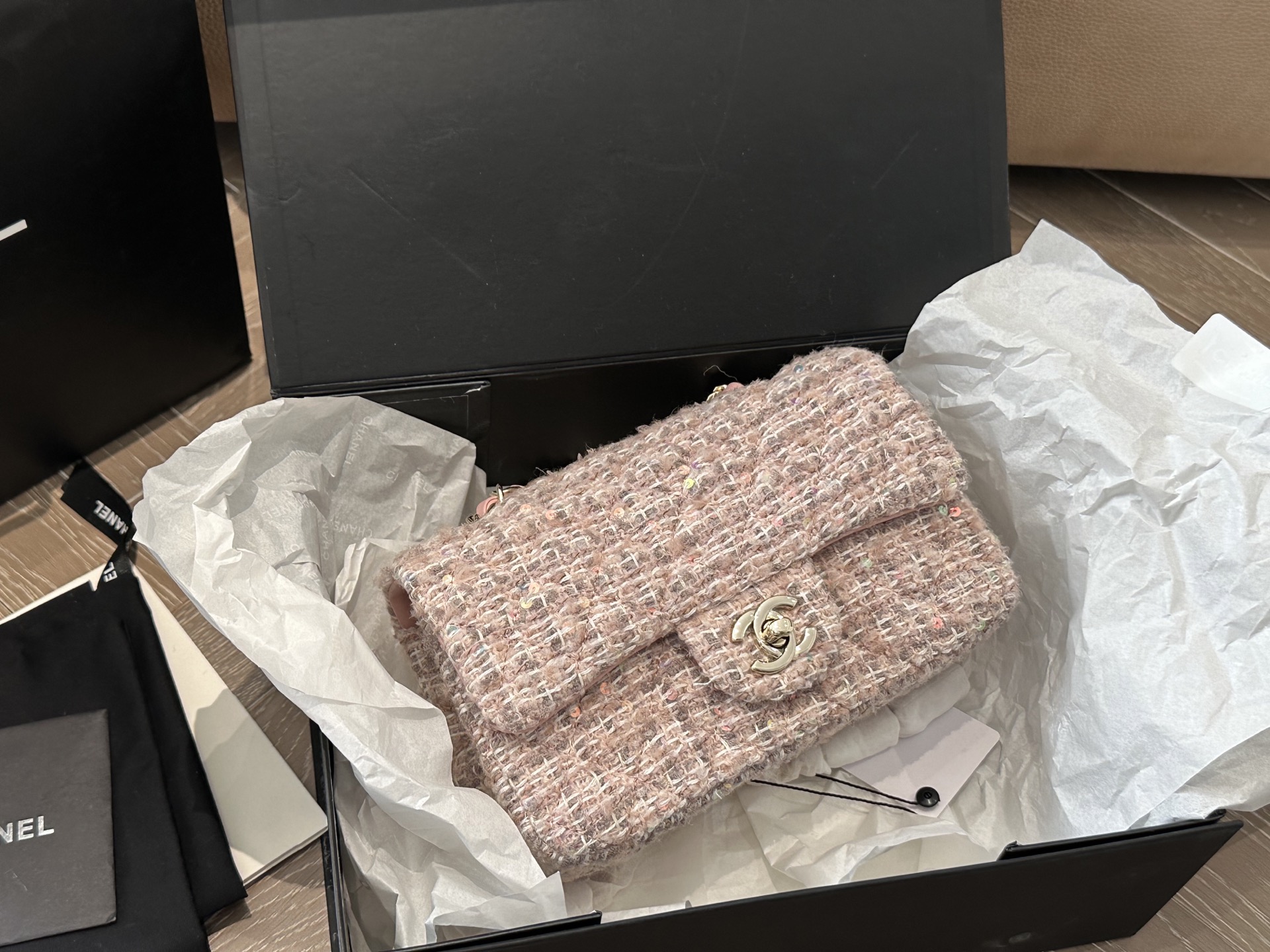 Woolen tweed handbag in Chanel style