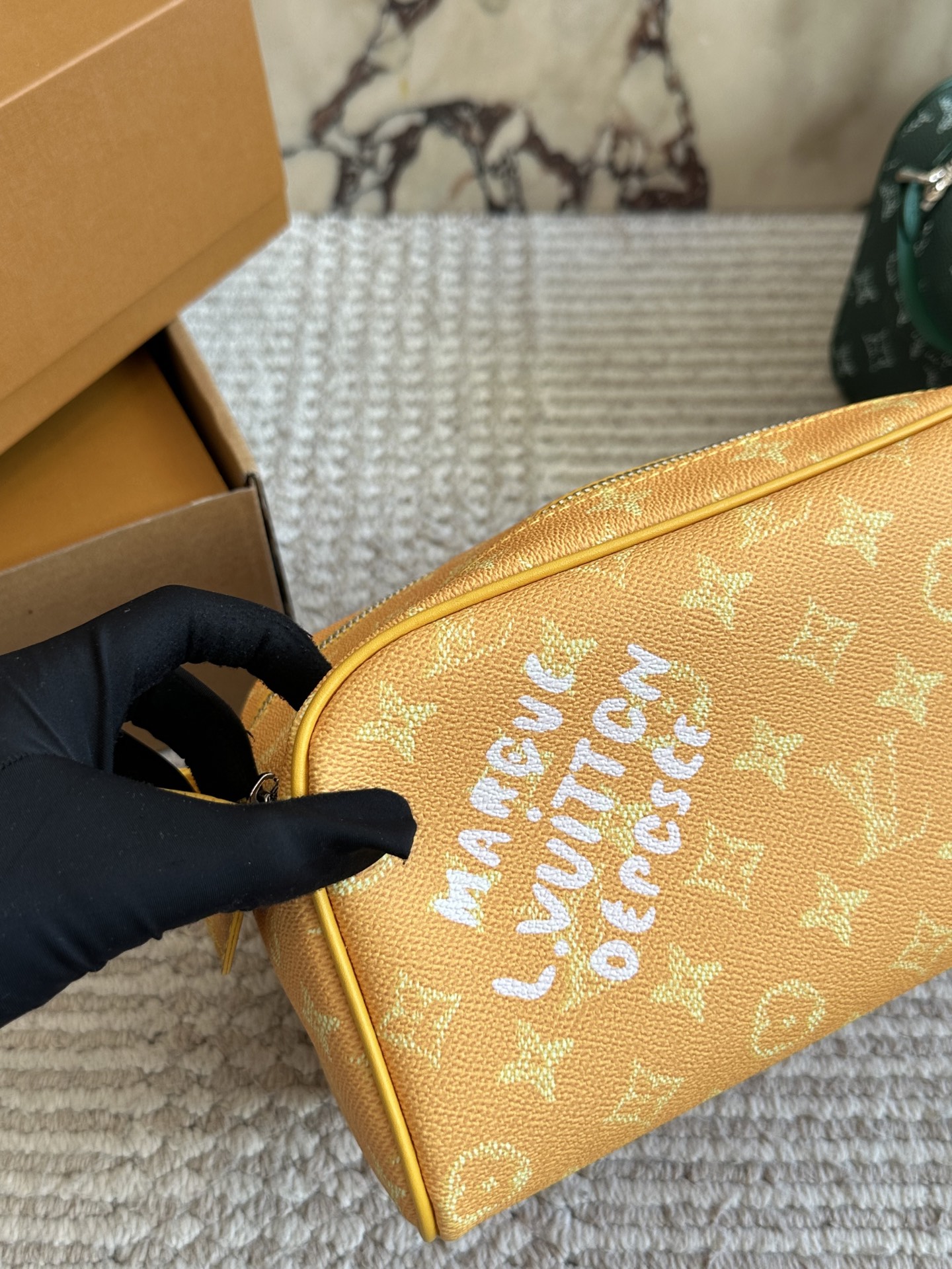 Double-zipper handbag + cosmetic bag