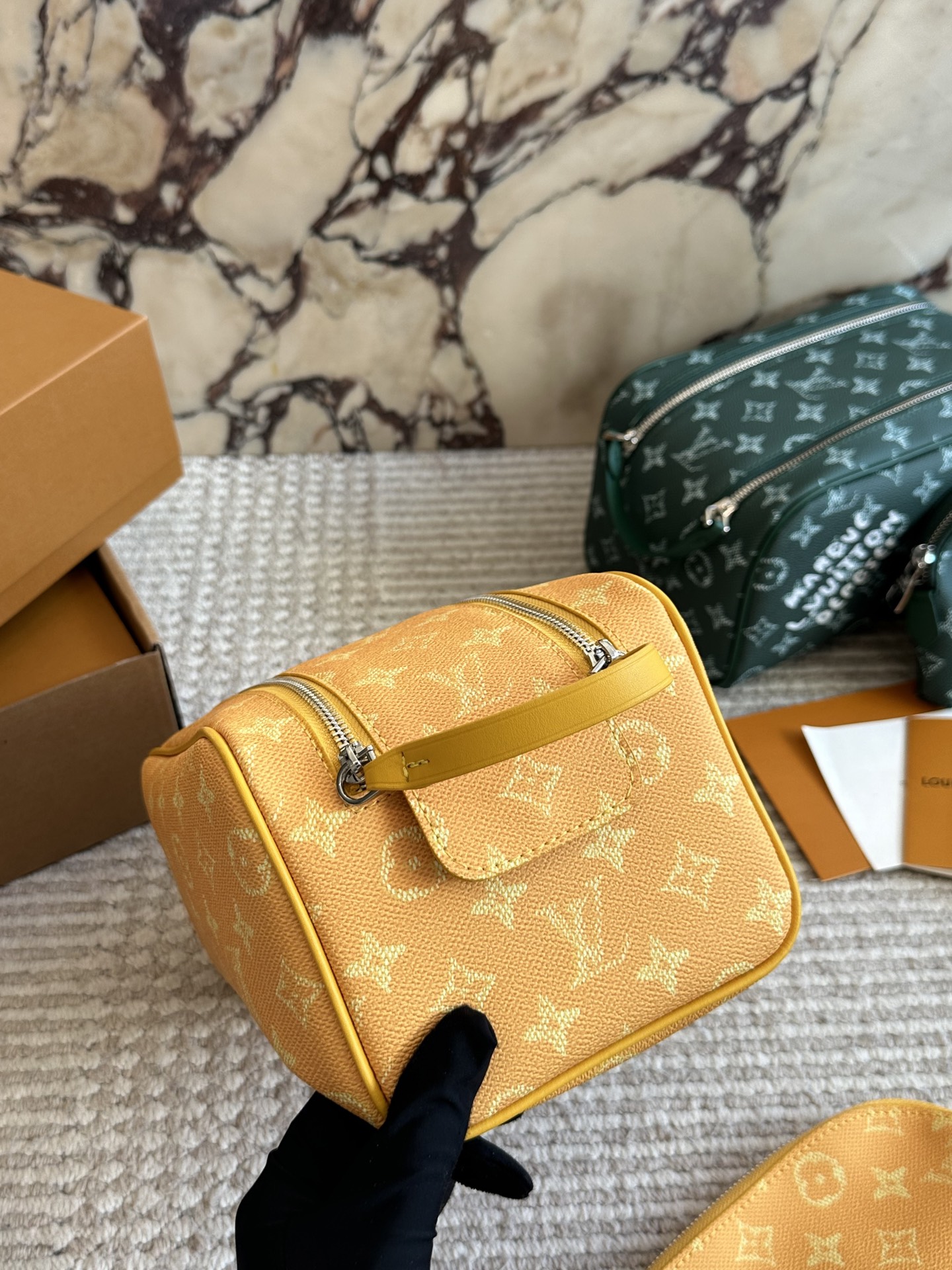 Double-zipper handbag + cosmetic bag