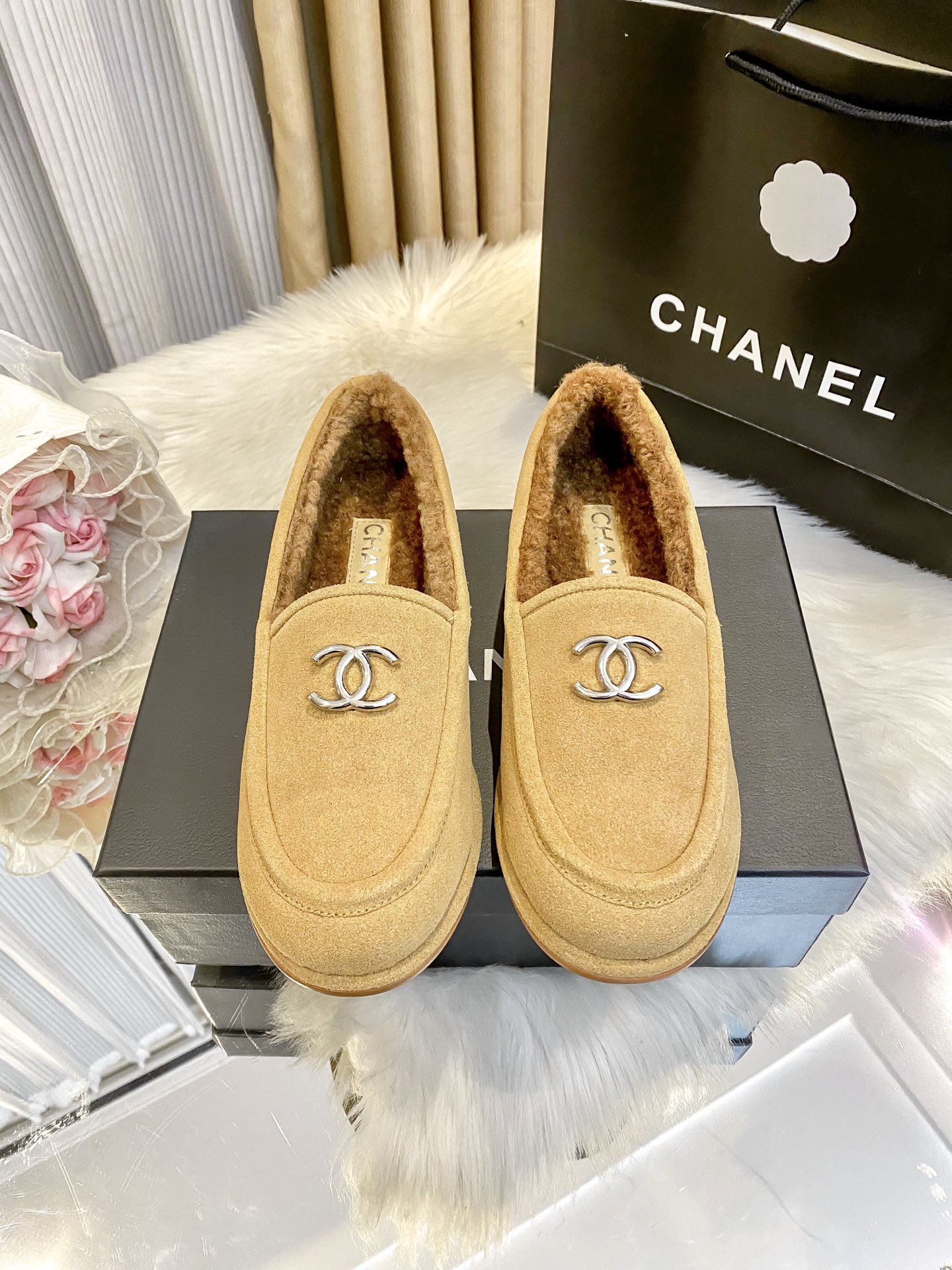 Loafers, slip-on shoes, casual shoes