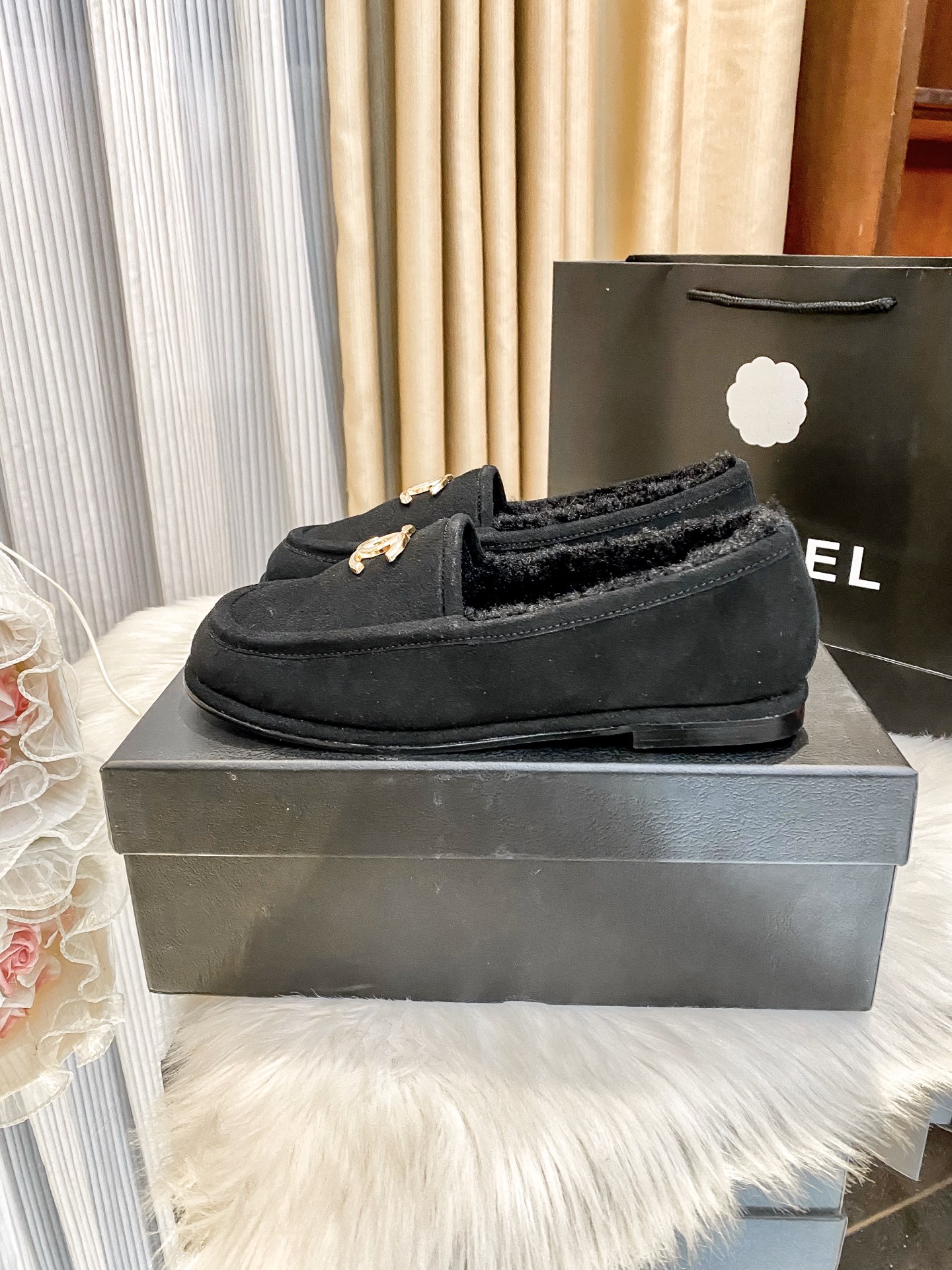 Loafers, slip-on shoes, casual shoes