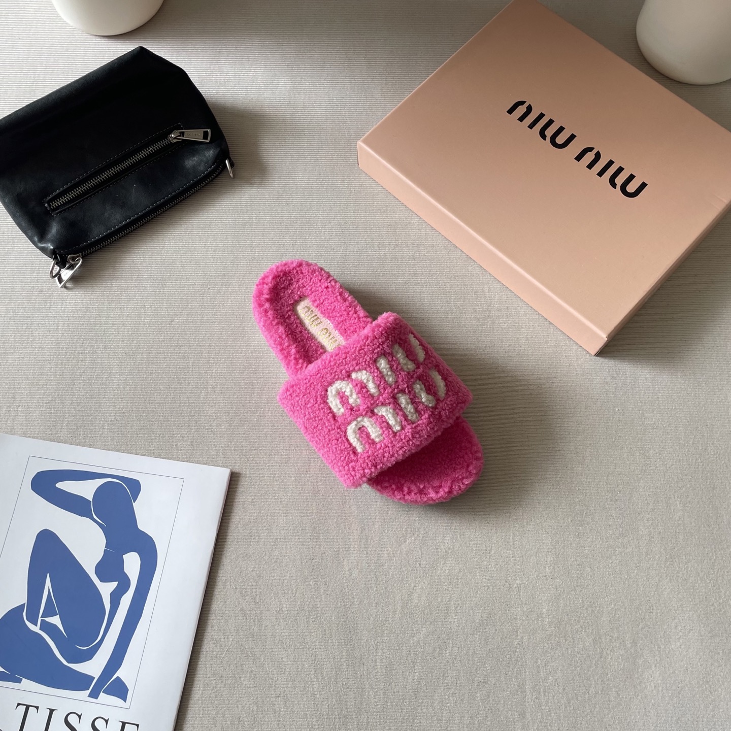 Letter-patterned furry shoes