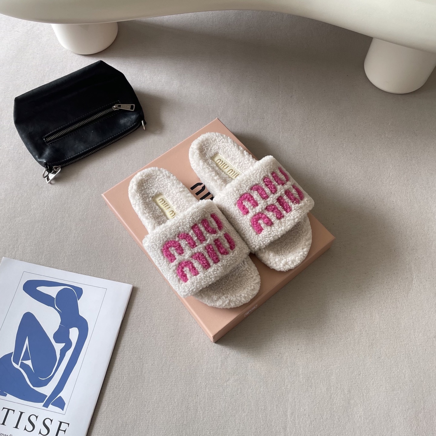 Letter-patterned furry shoes