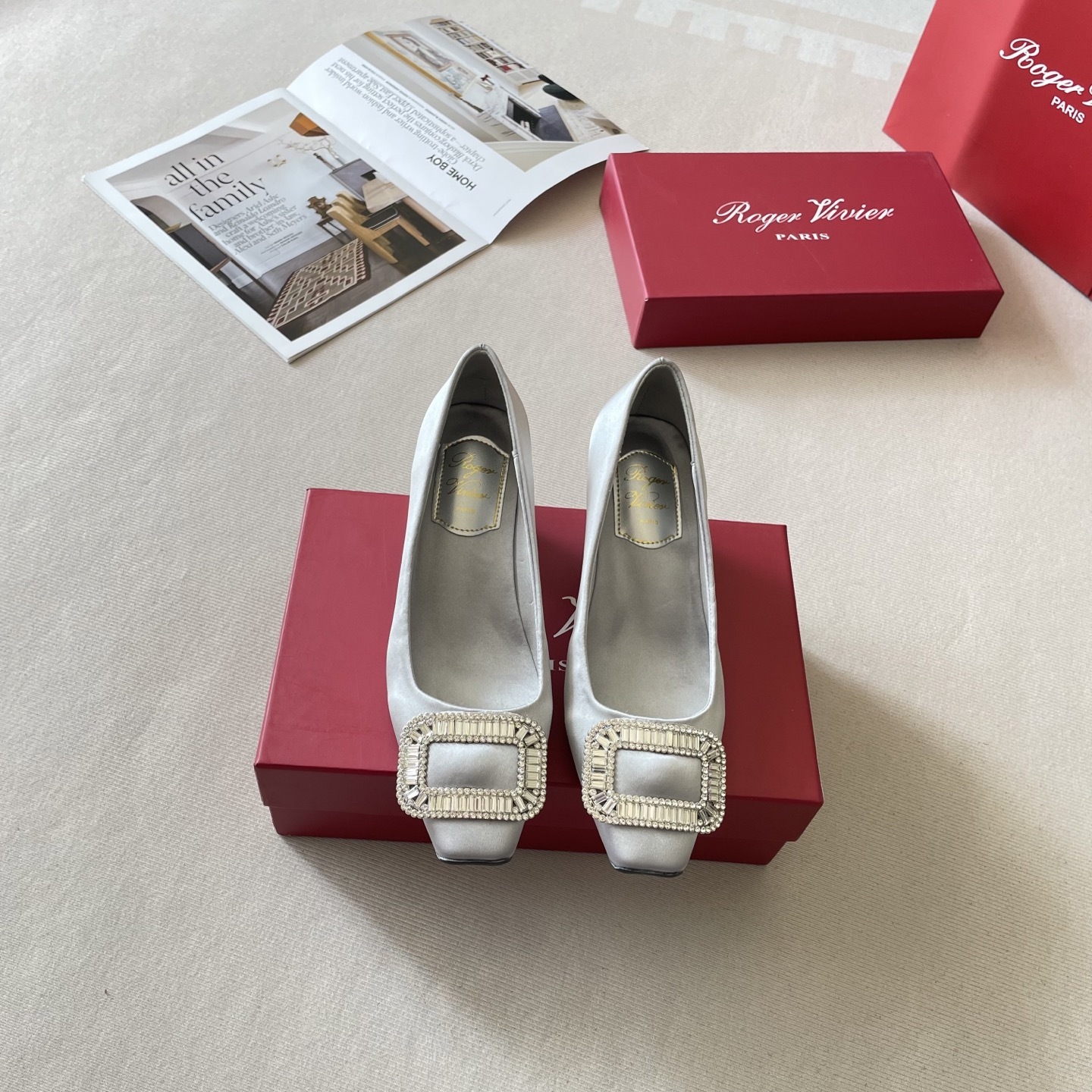 Luxury and sophisticated dark-colored flat shoes