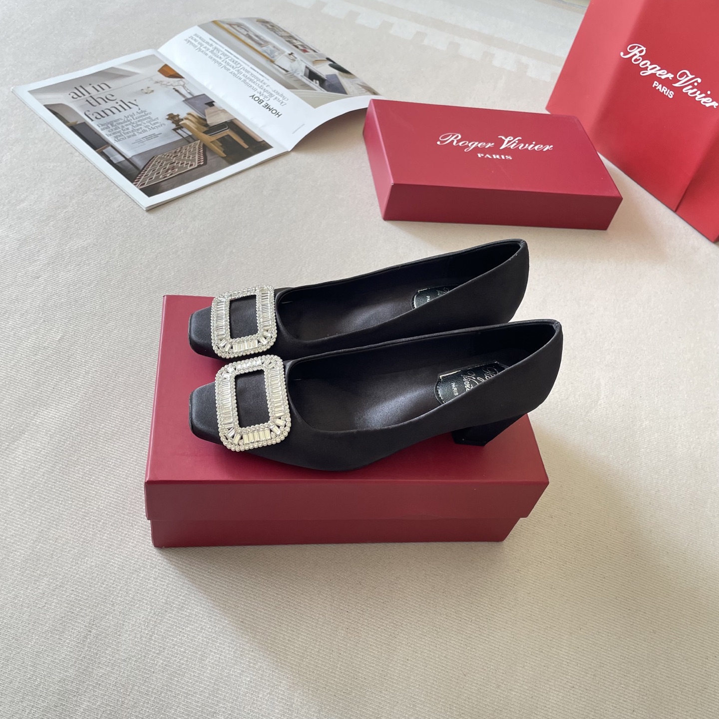 Luxury and sophisticated dark-colored flat shoes