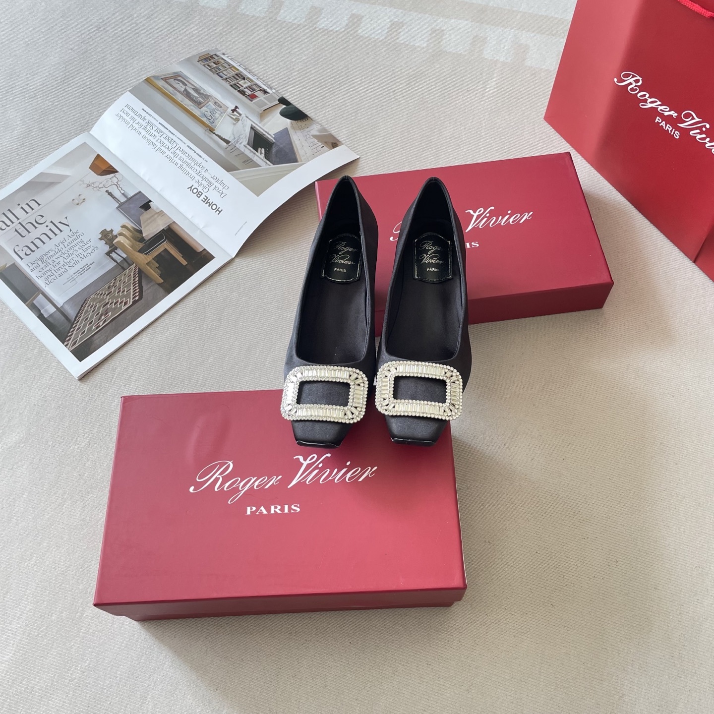 Luxury and sophisticated dark-colored flat shoes