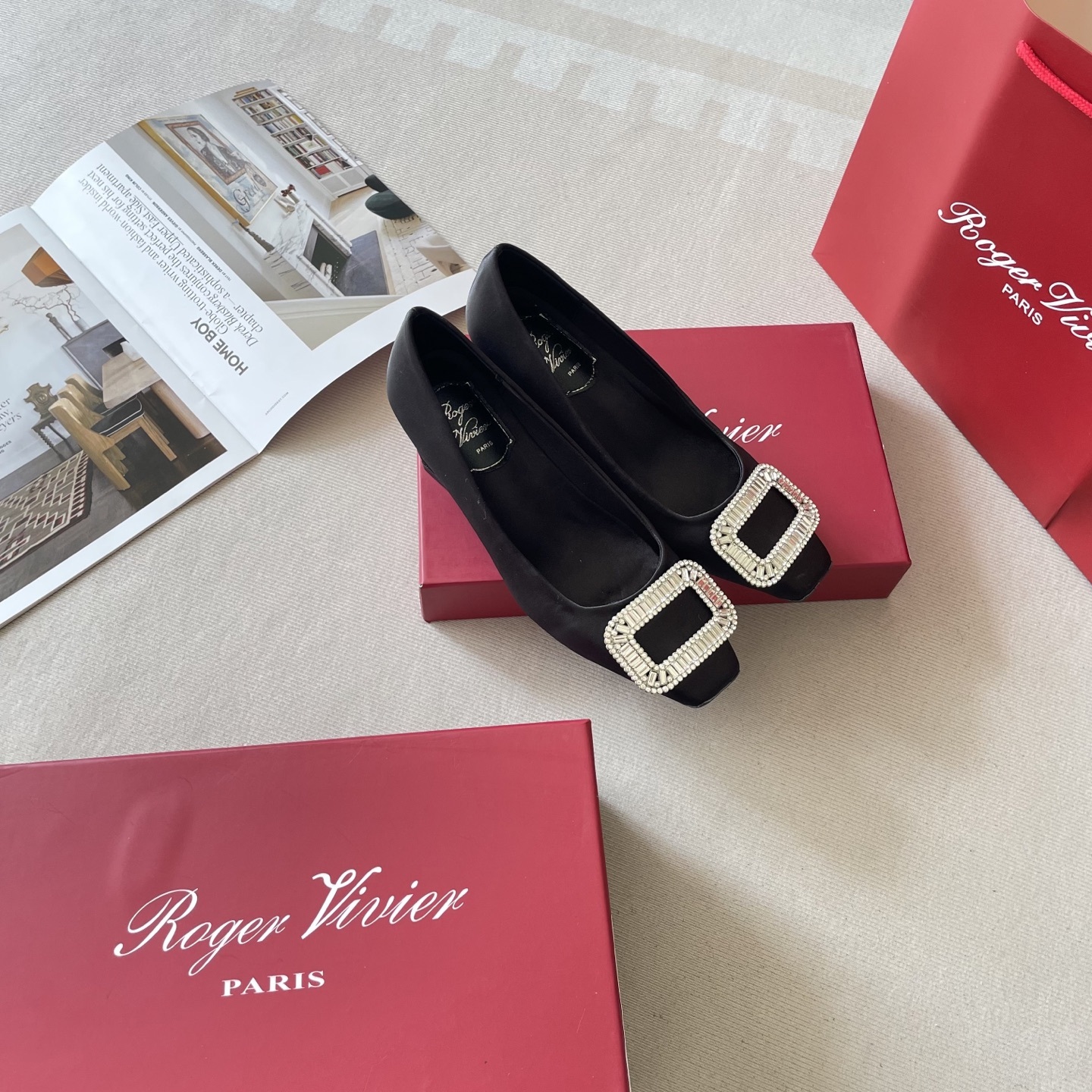 Luxury and sophisticated dark-colored flat shoes