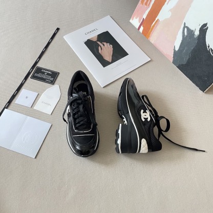 New limited edition retro dad shoes