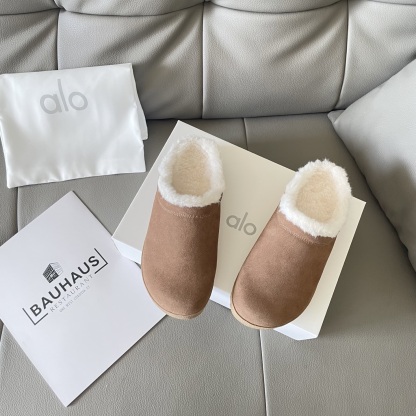 Autumn and winter lambskin fleece slippers
