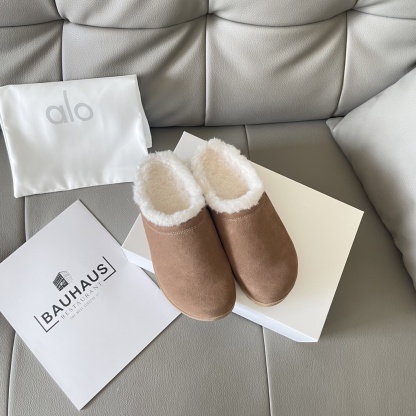 Autumn and winter lambskin fleece slippers