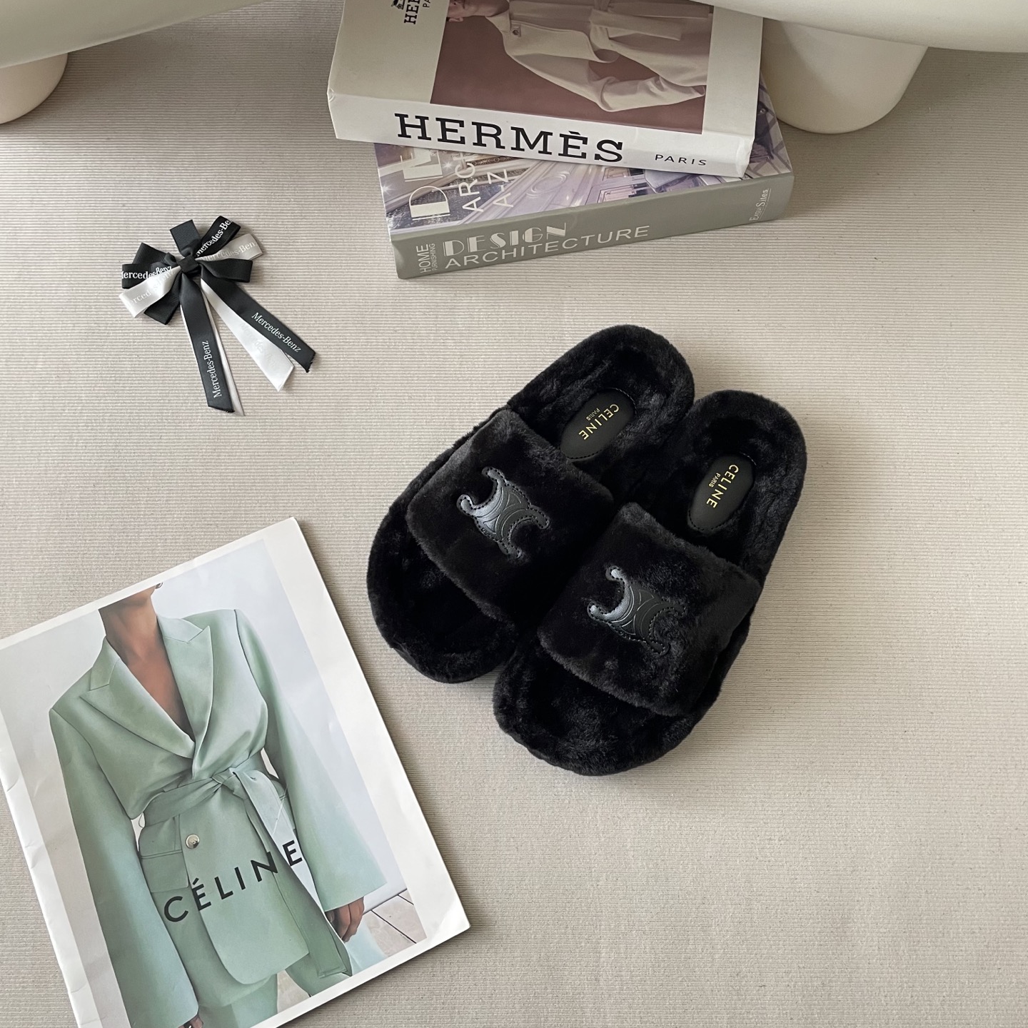 Autumn/Winter OOTD fur slippers