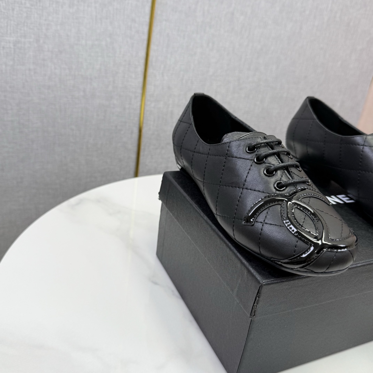 Double C buckle loafers