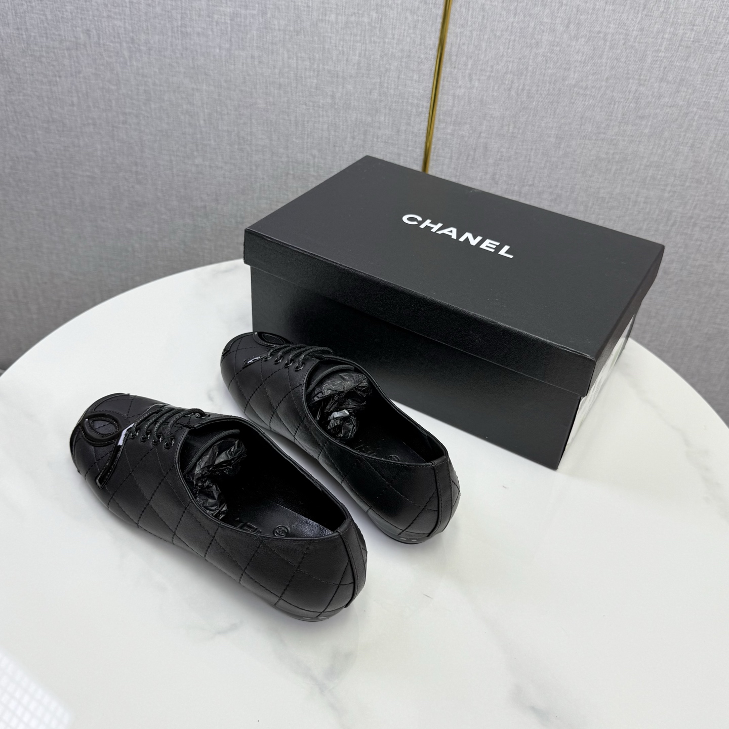 Double C buckle loafers