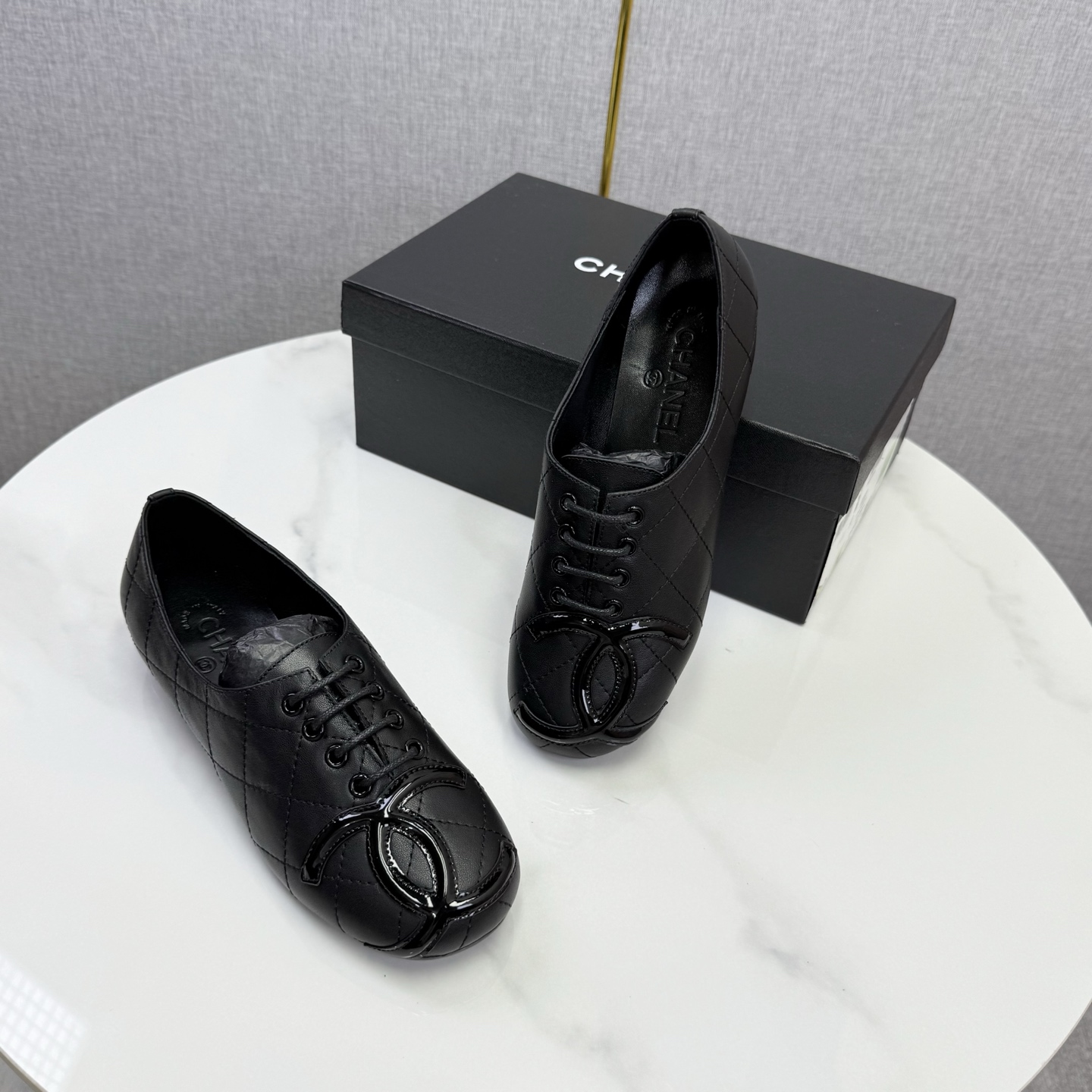 Double C buckle loafers