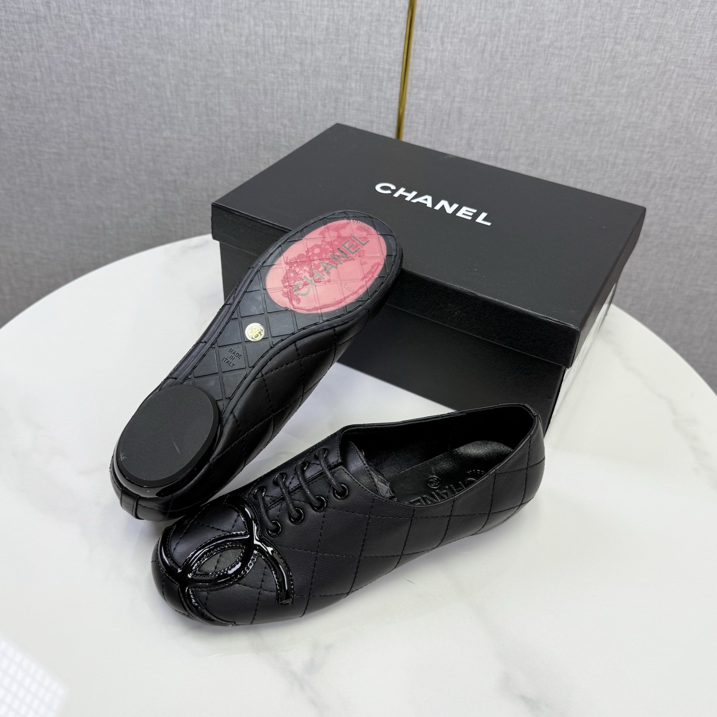 Double C buckle loafers