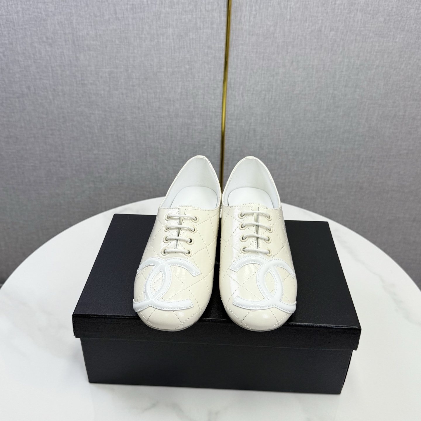 Double C buckle loafers