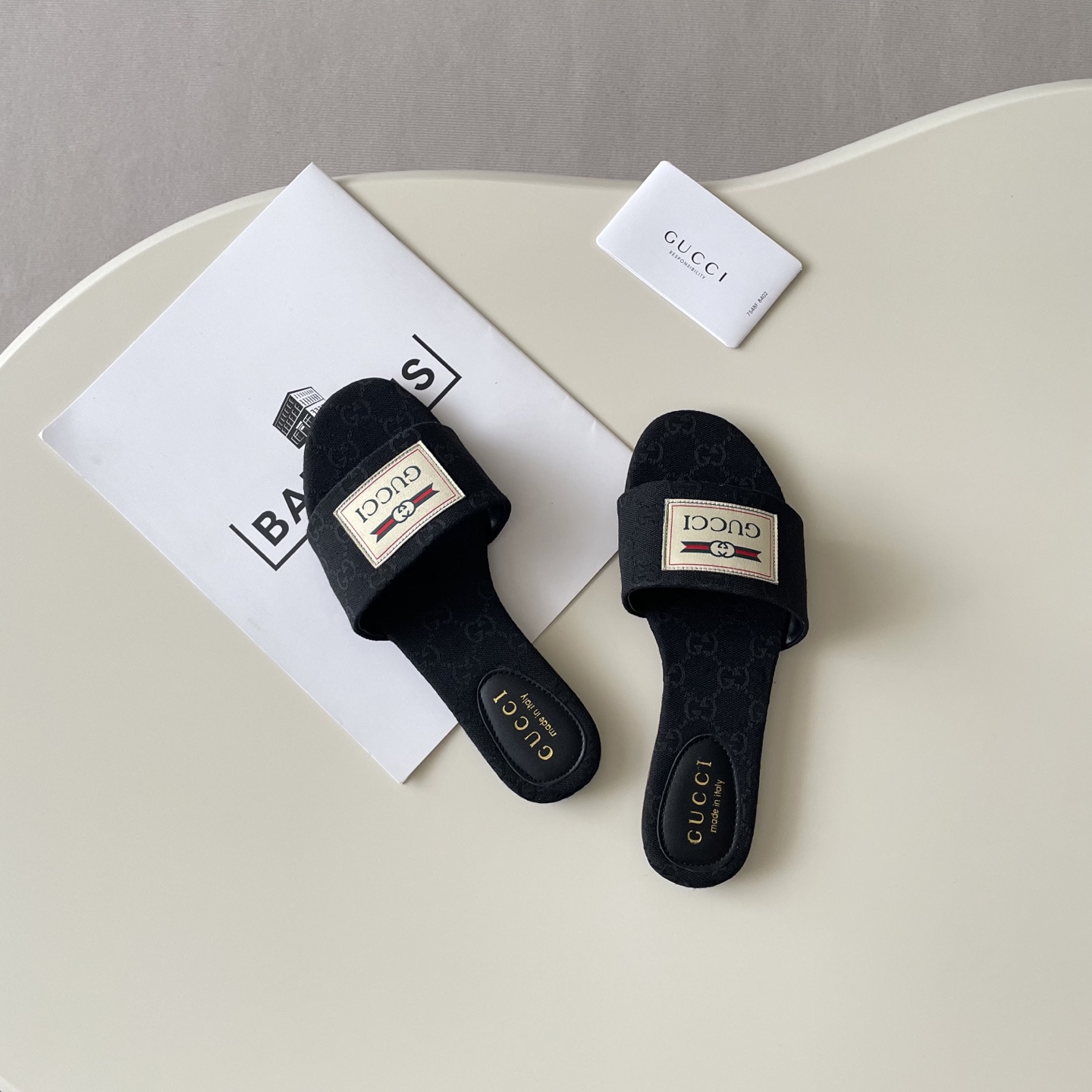 Fabric-printed flat sandals