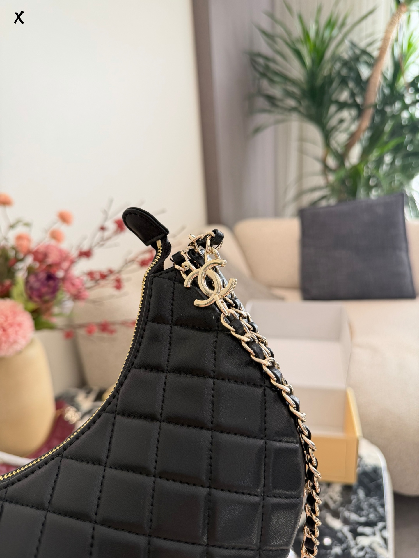 Multifunctional half-moon shaped bag