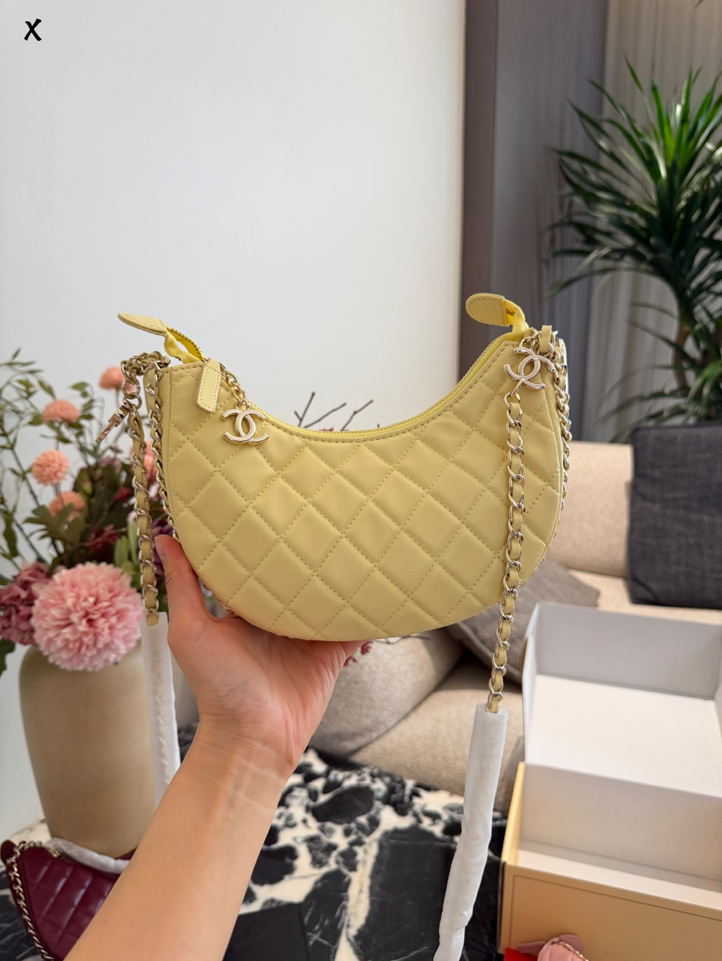 Multifunctional half-moon shaped bag