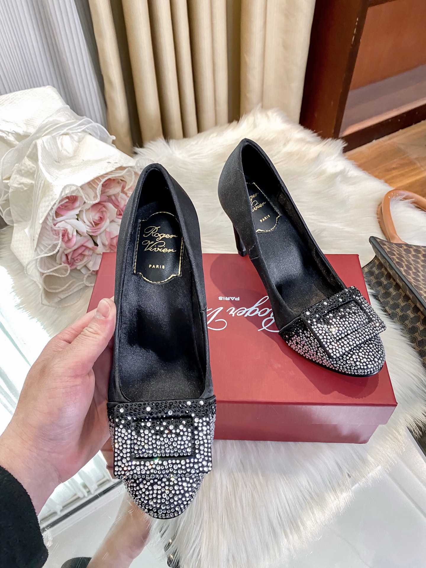 Classic rhinestone-embellished flat shoes