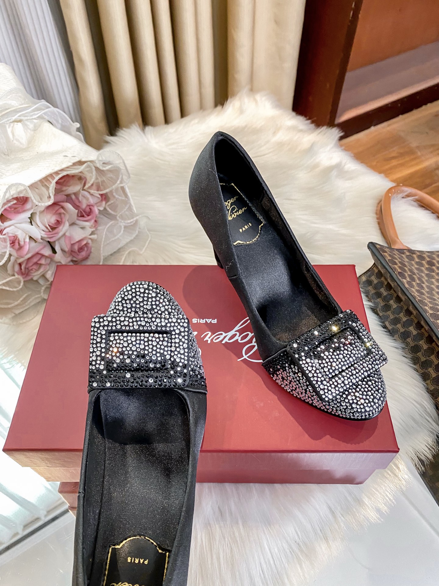 Classic rhinestone-embellished flat shoes