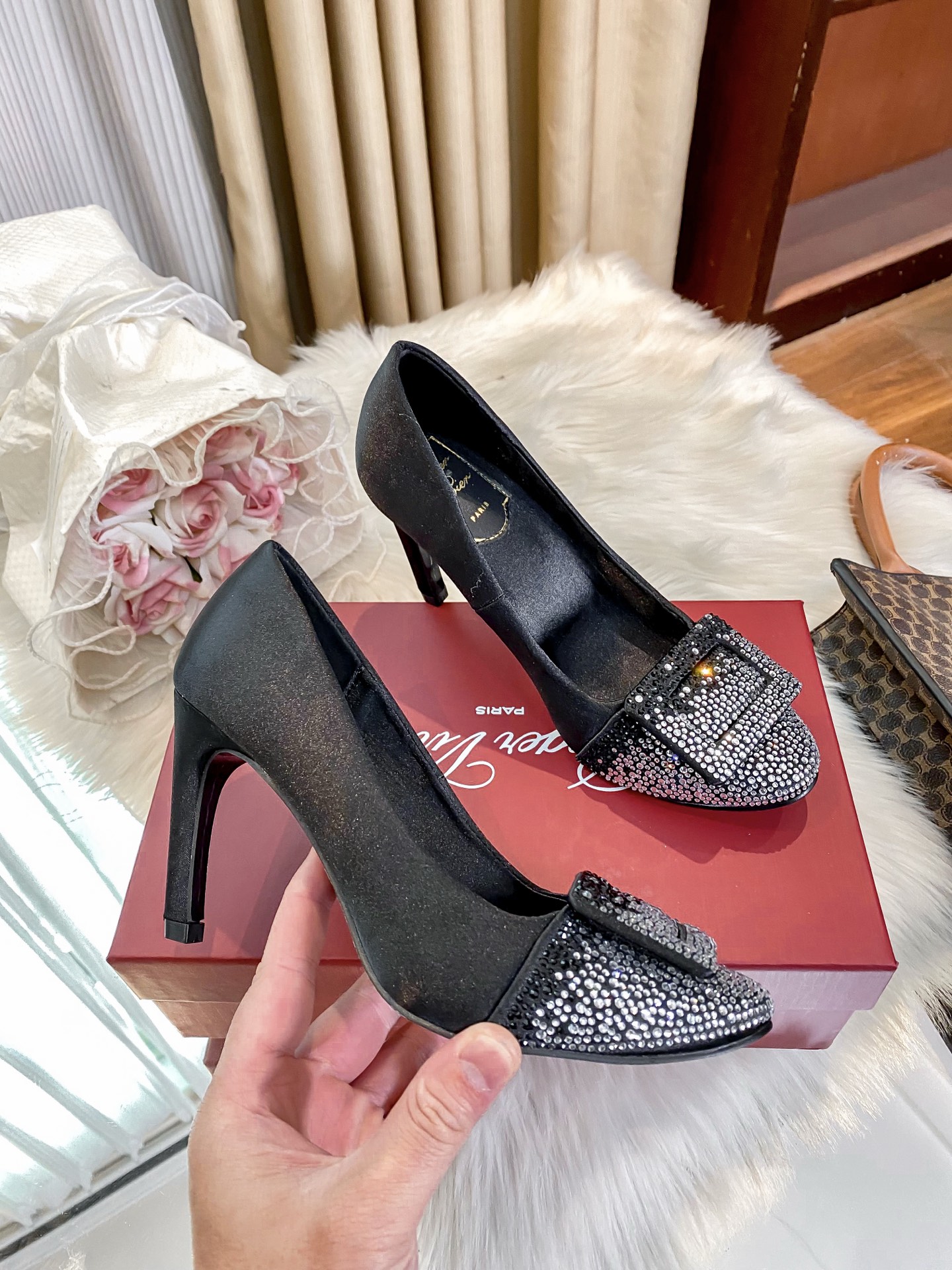 Classic rhinestone-embellished flat shoes