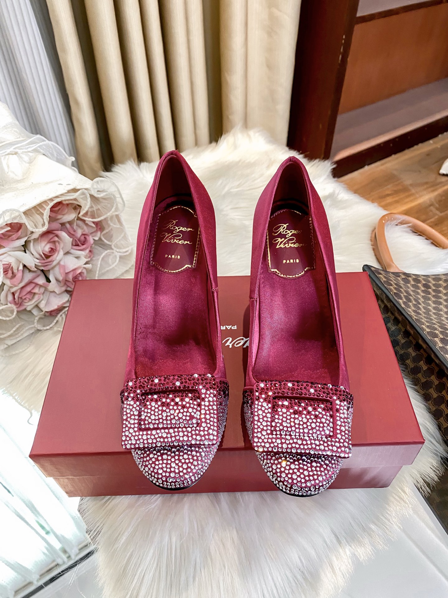 Classic rhinestone-embellished flat shoes