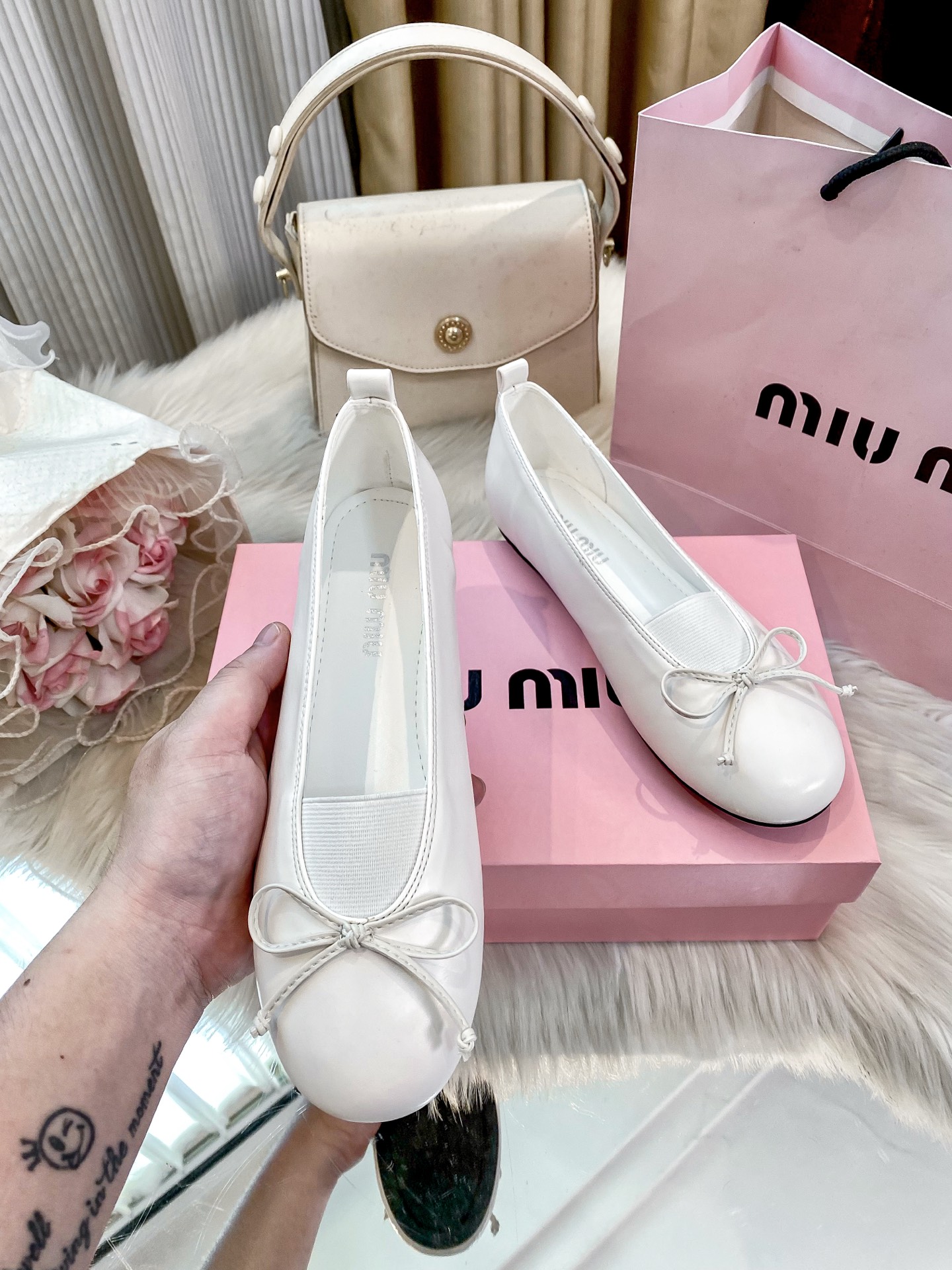 New flat ballet shoes for women